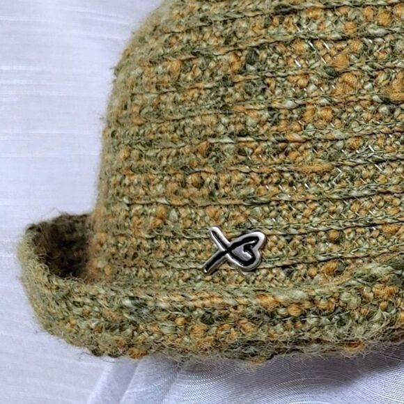Betmar New York Vintage Women's Olive Green Wool Blend Knit Bucket Hat With Logo - Picture 5 of 11